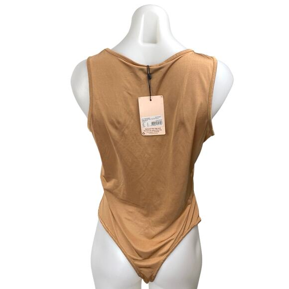 NEW Missguided Tan Sleeveless Crew Neck Muscle Tee Cami Tank Bodysuit Top Sz 12 - Picture 2 of 4